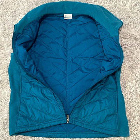 Columbia Sportswear Women's Zip Up Vest - Picture 5 of 8